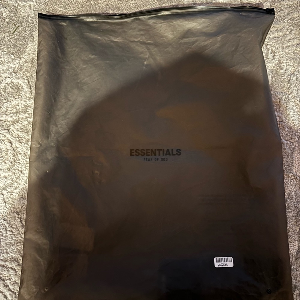 Essentials hoodie - Picture 5 of 5